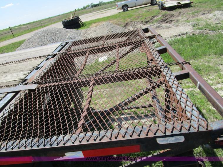 image for item D2427 1993 Transcraft TL120 flatbed trailer