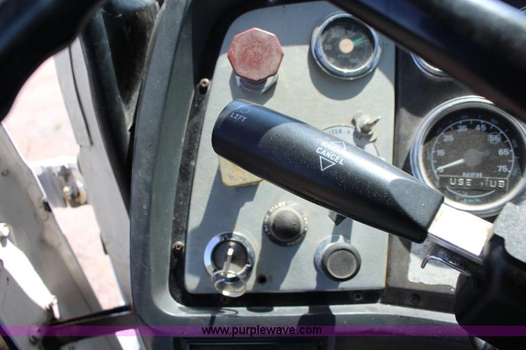 image for item F7716 1987 Ford semi truck