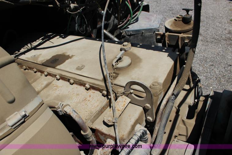 image for item F7716 1987 Ford semi truck