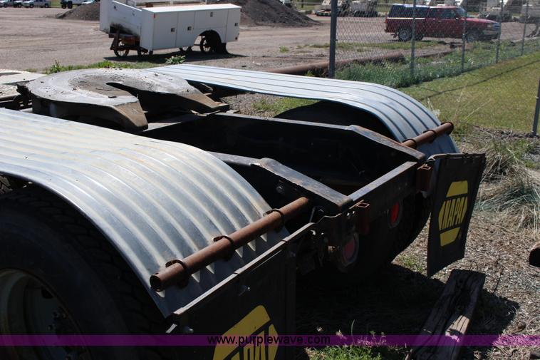 image for item F7716 1987 Ford semi truck