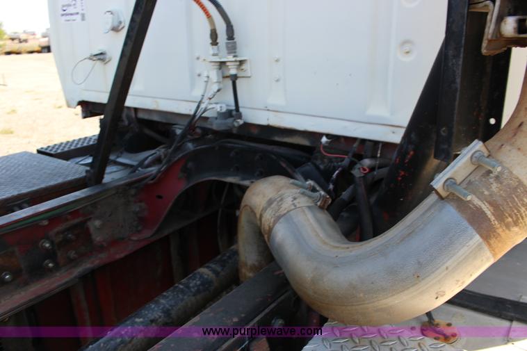 image for item F7716 1987 Ford semi truck