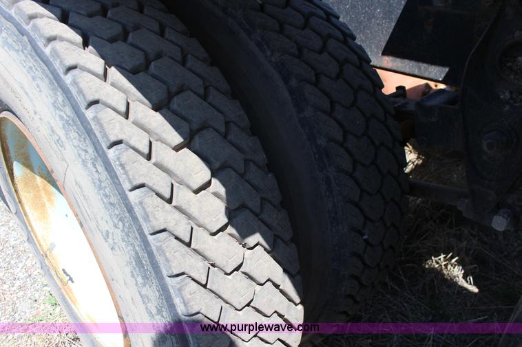 image for item F7716 1987 Ford semi truck