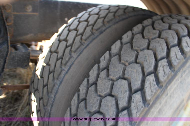 image for item F7716 1987 Ford semi truck