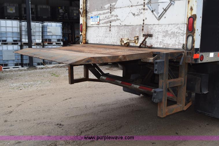 image for item H5163 1996 GMC TopKick box truck