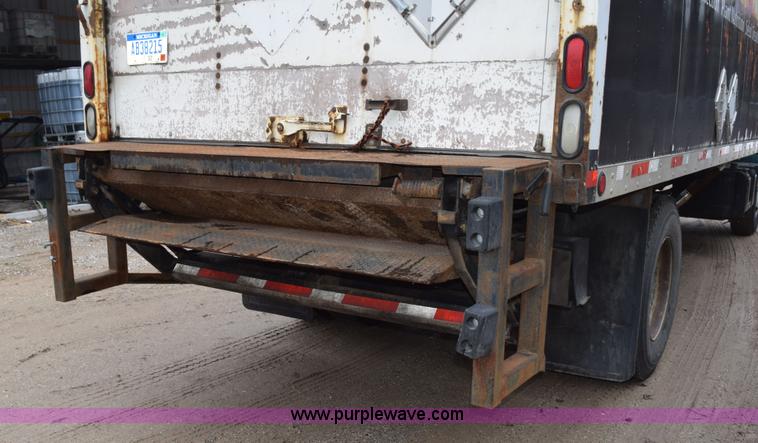 image for item H5163 1996 GMC TopKick box truck