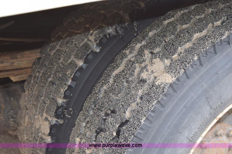 image for item H5163 1996 GMC TopKick box truck