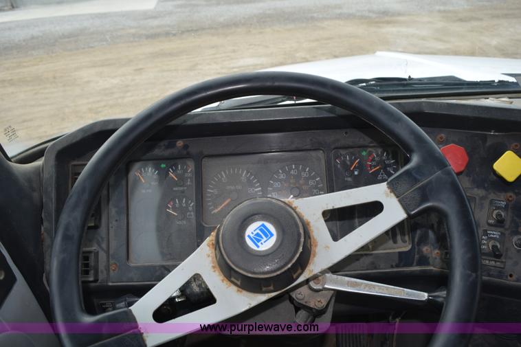 image for item H5164 1995 Volvo WCA flatbed truck