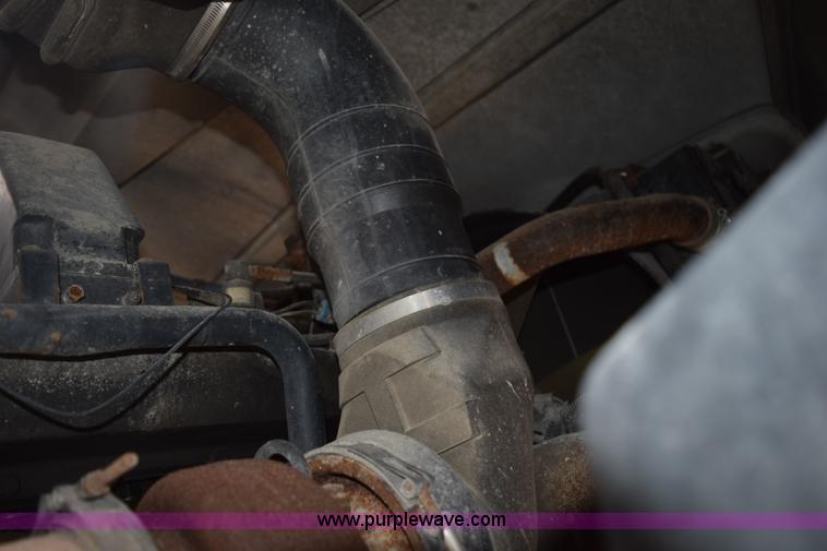 image for item H5164 1995 Volvo WCA flatbed truck