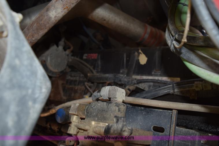 image for item H5164 1995 Volvo WCA flatbed truck