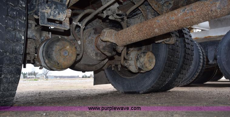 image for item H5164 1995 Volvo WCA flatbed truck