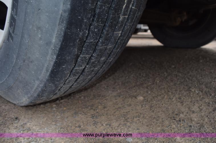 image for item H5164 1995 Volvo WCA flatbed truck