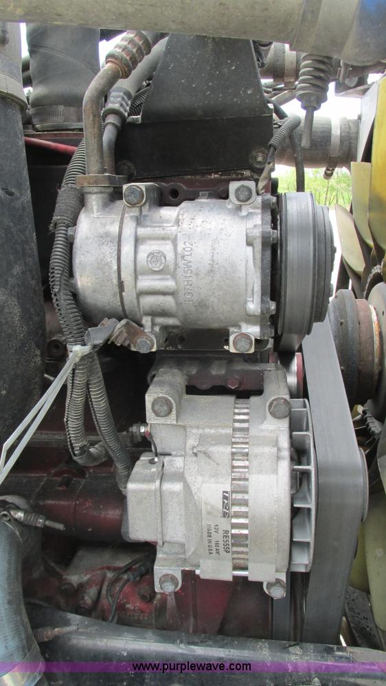 image for item I3038 2003 Peterbilt 379 semi truck