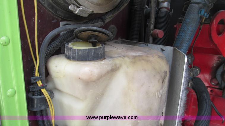 image for item I3038 2003 Peterbilt 379 semi truck