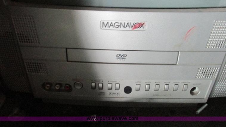 image for item I3038 2003 Peterbilt 379 semi truck