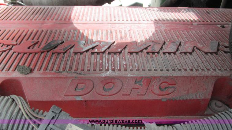 image for item I3040 2007 International 9400i semi truck