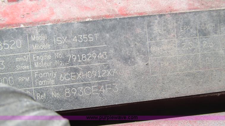 image for item I3040 2007 International 9400i semi truck