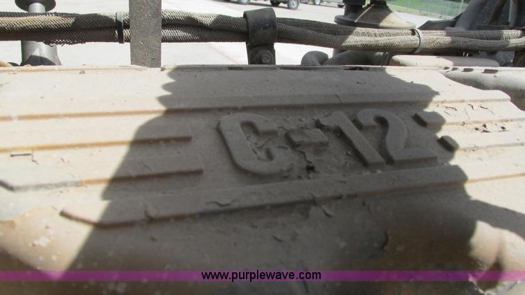 image for item I3042 1999 Peterbilt 377 semi truck