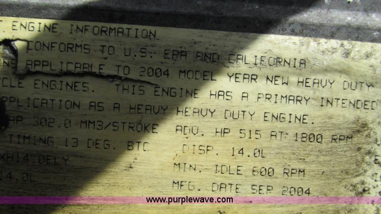 image for item I3045 2005 Freightliner Columbia semi truck