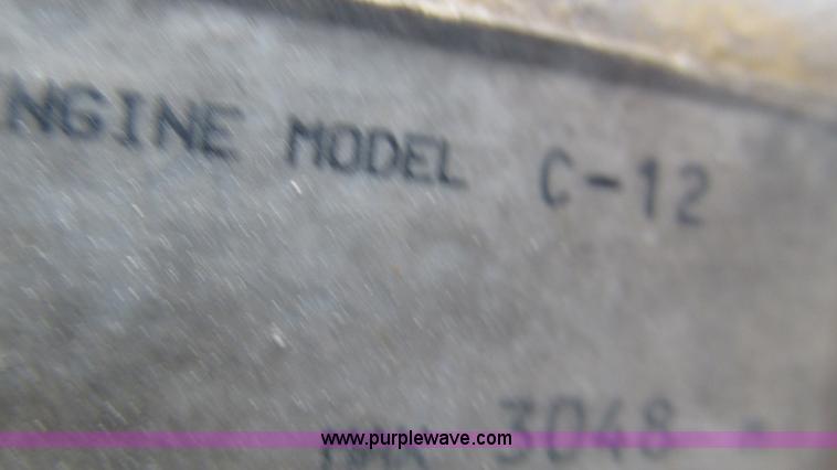 image for item I3046 1999 Peterbilt 377 semi truck