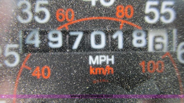 image for item I3050 1999 Peterbilt 377 semi truck