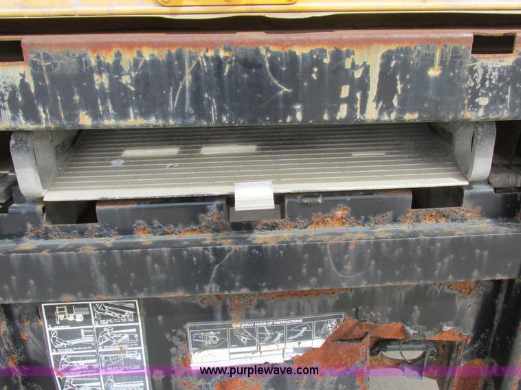 image for item K2106 1996 GMC TopKick box truck