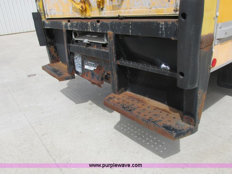 image for item K2106 1996 GMC TopKick box truck