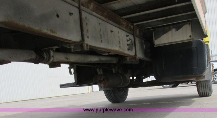 image for item K2106 1996 GMC TopKick box truck