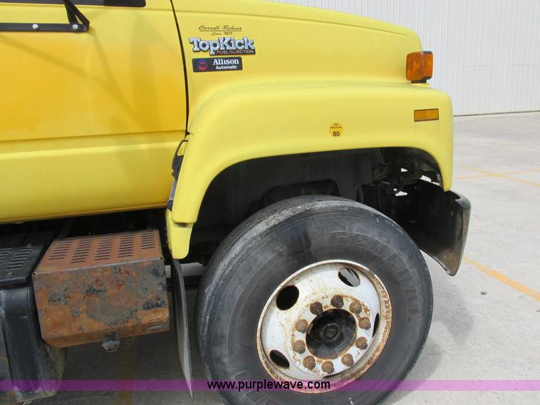 image for item K2106 1996 GMC TopKick box truck