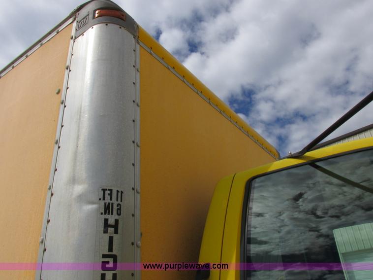 image for item K2106 1996 GMC TopKick box truck