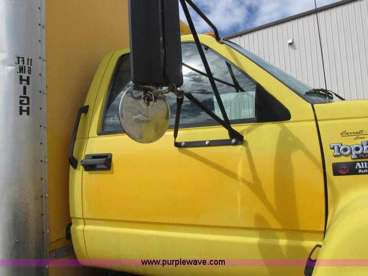 image for item K2106 1996 GMC TopKick box truck
