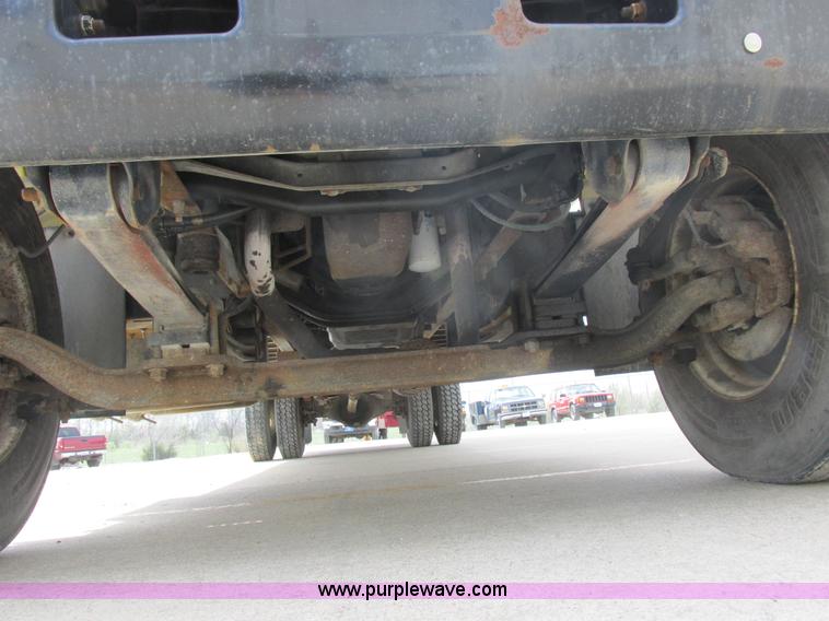 image for item K2106 1996 GMC TopKick box truck