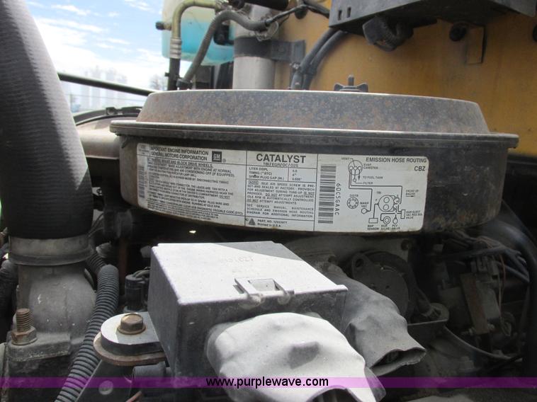 image for item K2106 1996 GMC TopKick box truck