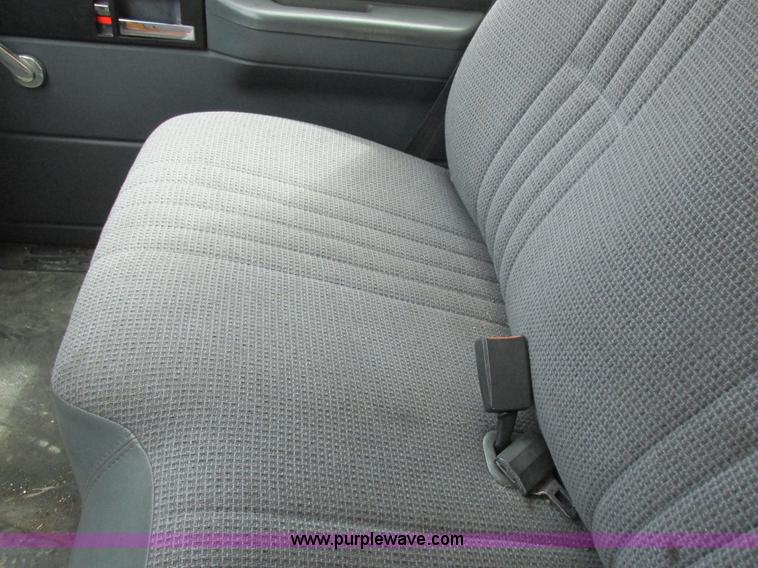 image for item K2106 1996 GMC TopKick box truck