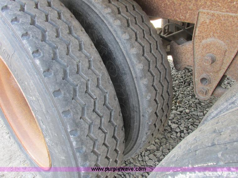 image for item K2112 1995 Trailmobile dry van trailer