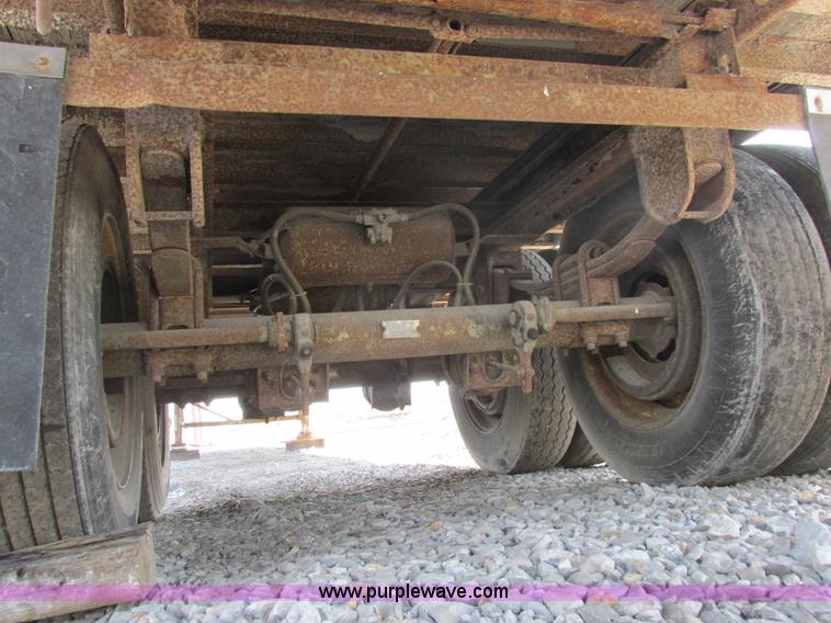 image for item K2112 1995 Trailmobile dry van trailer