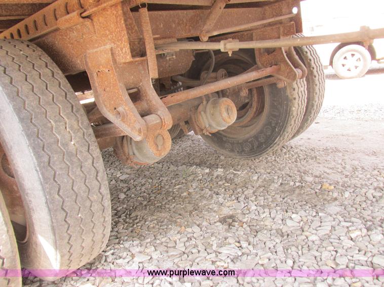 image for item K2112 1995 Trailmobile dry van trailer