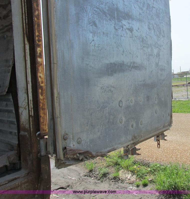 image for item K2112 1995 Trailmobile dry van trailer