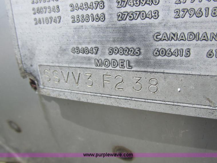 image for item K2113 1963 Fruehauf dry van trailer