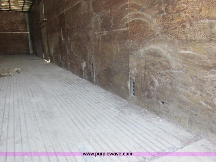 image for item K2113 1963 Fruehauf dry van trailer