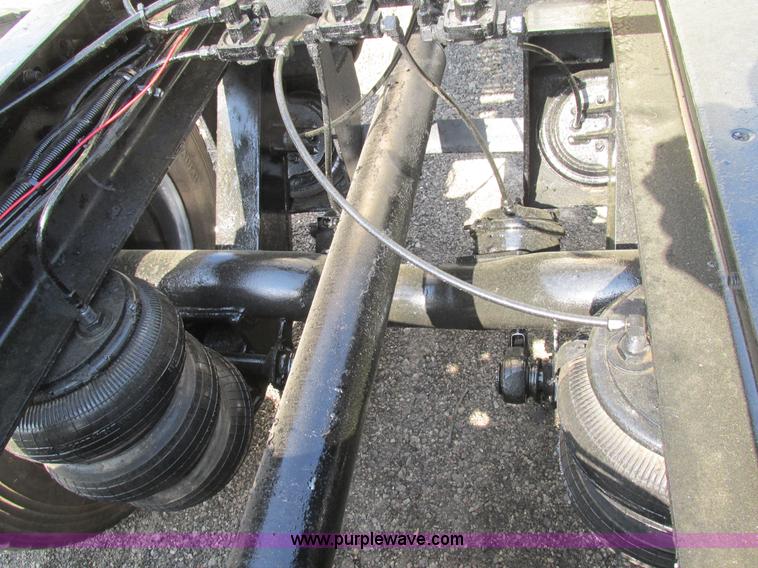 image for item K5022 1997 Western Star 4964EX semi truck