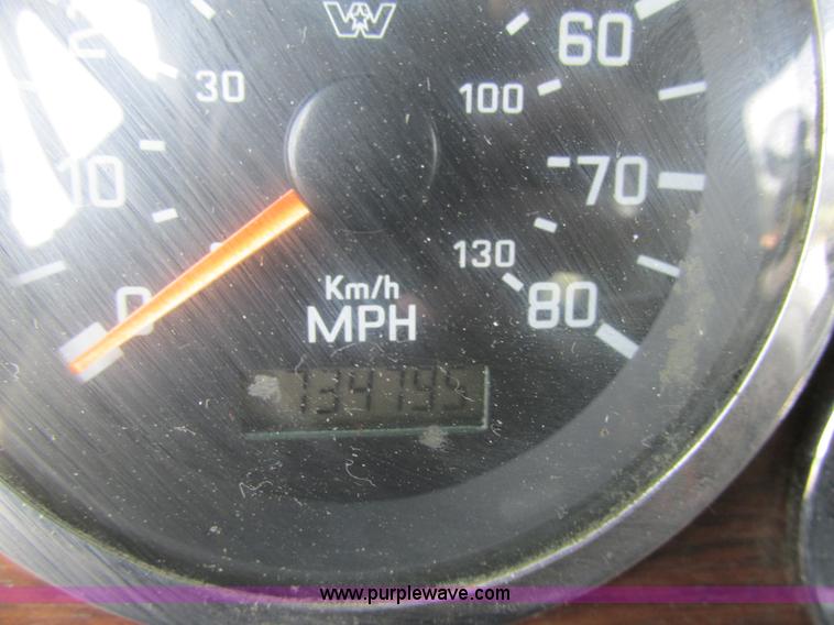 image for item K5022 1997 Western Star 4964EX semi truck