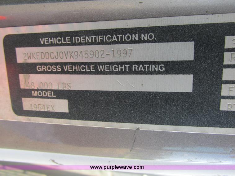 image for item K5022 1997 Western Star 4964EX semi truck