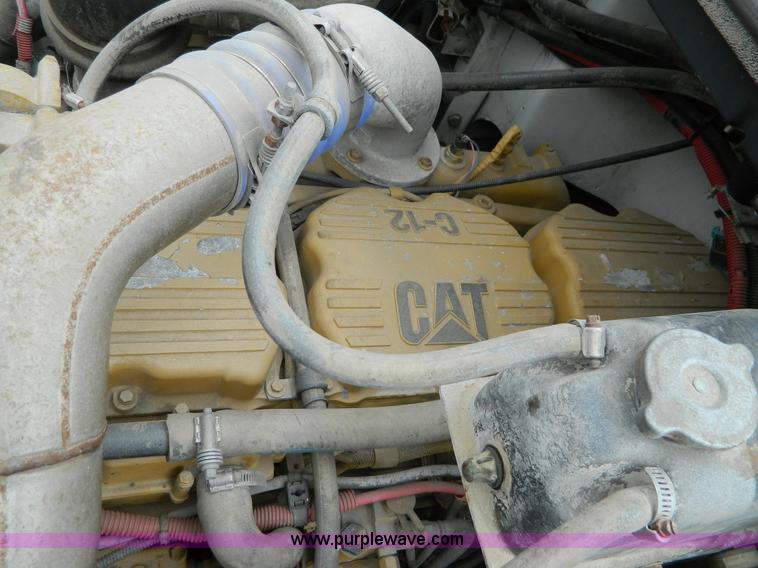 image for item K8068 2001 Freightliner FL112 semi truck