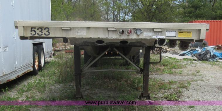 image for item AC9250 1993 Reinke flatbed trailer