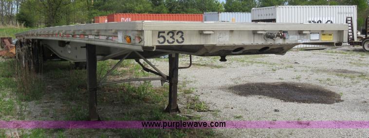 image for item AC9250 1993 Reinke flatbed trailer