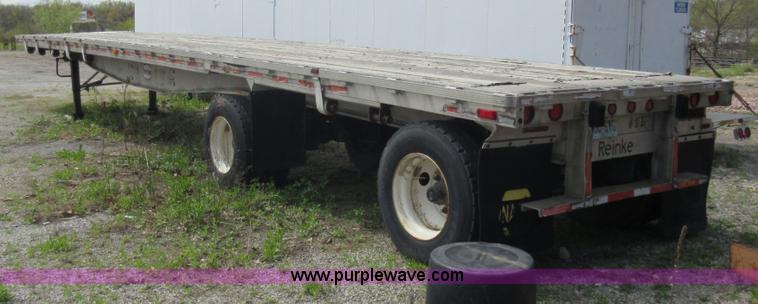 image for item AC9250 1993 Reinke flatbed trailer