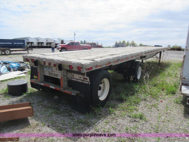 image for item AC9250 1993 Reinke flatbed trailer