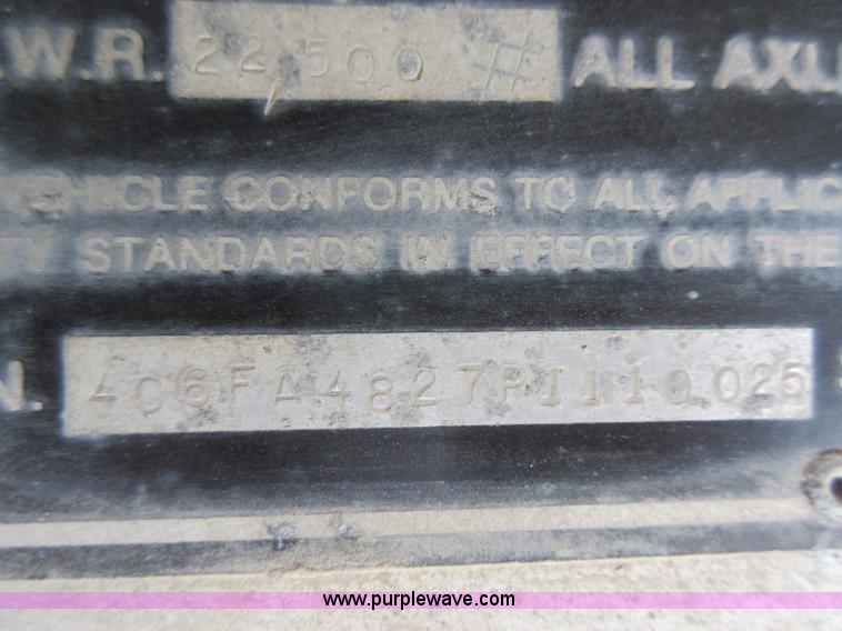 image for item AC9250 1993 Reinke flatbed trailer