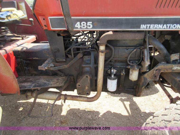 image for item AY9390 Case IH 485 tractor