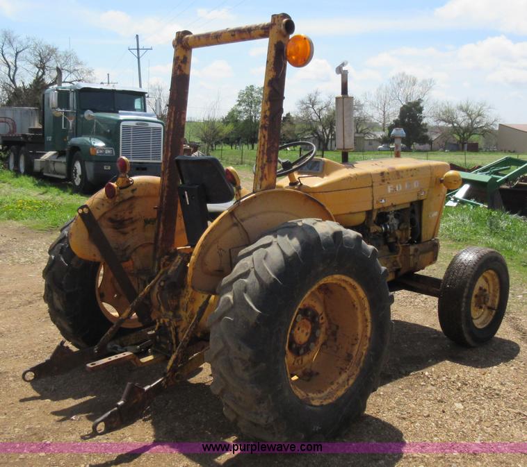 image for item AY9391 Ford 4400 tractor
